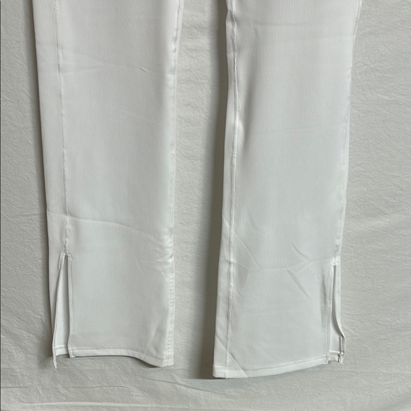 Velocity Women's White Activewear Set Size XL - Picture 8 of 16